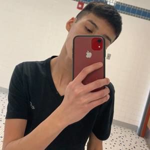 Meet your Posher, Derick